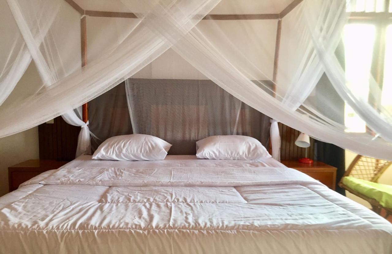 Toba Sunset Bed & Breakfast Tuk Tuk Ngoại thất bức ảnh
