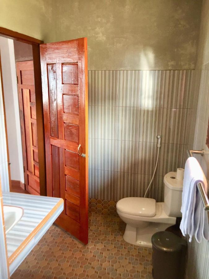 Toba Sunset Bed & Breakfast Tuk Tuk Ngoại thất bức ảnh